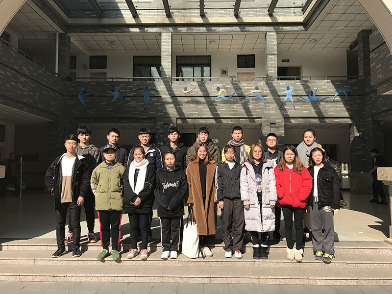 校、系學(xué)生干部培訓(xùn)后合影