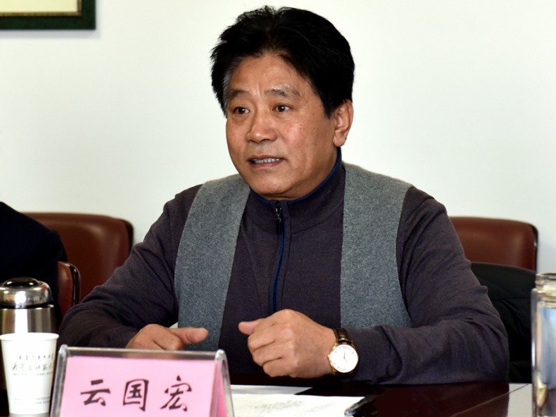 召開第十三屆學(xué)位評(píng)定委員會(huì)第二次會(huì)議