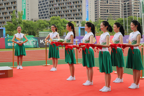 學(xué)運會小愛特志愿者團體：賽場內(nèi)外綻放“最美青春”