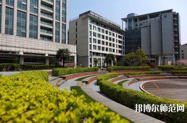 上海外國語師范大學賢達經濟人文學院虹口校區(qū)是幾本