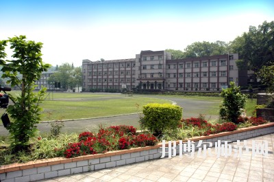 重慶航天師范職業(yè)技術(shù)學(xué)院