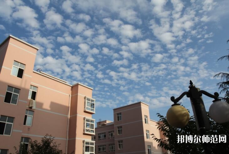 青島科技師范大學嶗山校區(qū)招生辦聯(lián)系電話