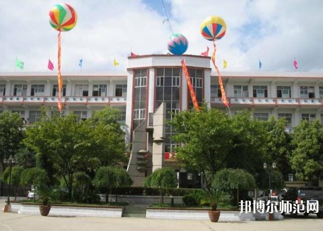 貴州畢節(jié)財(cái)貿(mào)幼兒師范學(xué)校2023年報(bào)名條件、招生對(duì)象