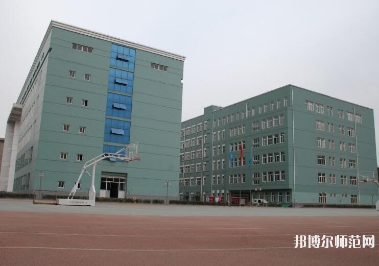 保定女子職業(yè)幼兒師范中專學(xué)校2019年報(bào)名條件、招生對象