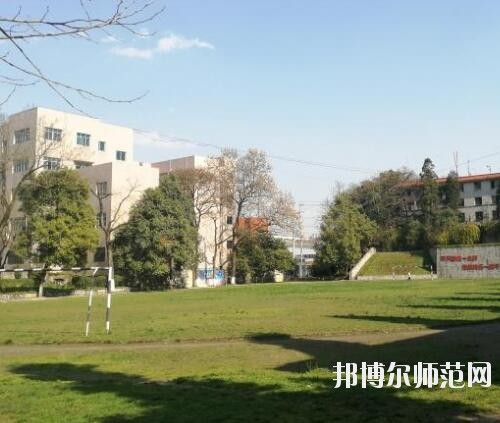 貴陽經(jīng)濟貿(mào)易中等幼師專業(yè)學(xué)校2023年報名條件、招生要求、招生對象 width=