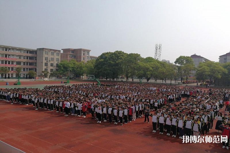 陜西工貿(mào)職業(yè)中等專業(yè)師范學校2020年報名條件、招生要求、招生對象