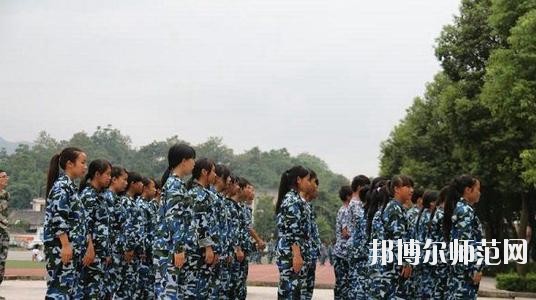 四川興文縣職業(yè)技術(shù)幼兒師范學校2020年招生辦聯(lián)系電話