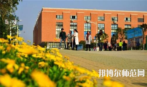四川五月花專修師范學(xué)院2020年報(bào)名條件、招生要求、招生對象