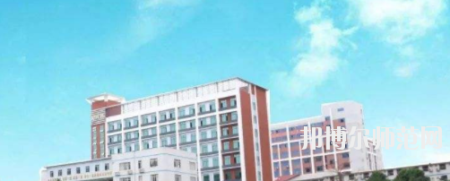廣西中專幼師學(xué)?？梢钥即髮? width=