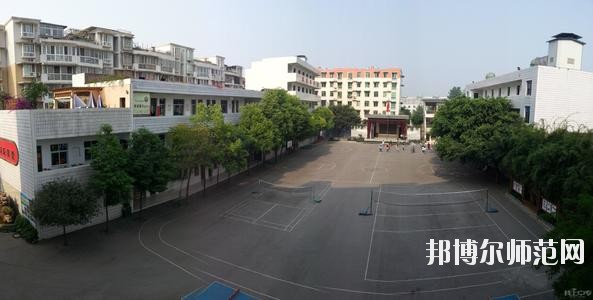 天府新區(qū)成人中等專業(yè)幼兒師范學(xué)校2020年報名條件、招生要求、招生對象