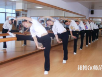 四川2020年現(xiàn)在讀幼師學校什么專業(yè)好