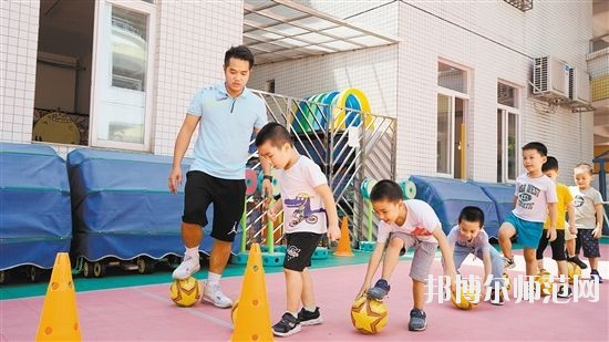 江蘇省2020年男生上幼師學校學什么專業(yè)好