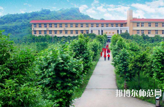 重慶2021年幼師學(xué)校學(xué)費多少