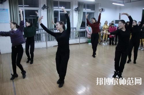 成都2020年有哪些收幼師學(xué)校的大專(zhuān)