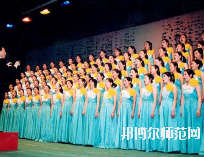 河南2020年女生讀幼師學校學什么專業(yè)好