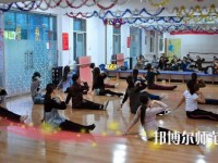 遵義2020年中專幼師學(xué)?？梢钥即髮? /><b>遵義2020年中專幼師學(xué)校可以考大專嗎</b><span>2020-02-26 17:12</span><p>遵義2020年中專幼師學(xué)?？梢钥即髮?現(xiàn)在越來越多的學(xué)生看重升學(xué)了，以往大部分的學(xué)生在讀完中職之后就是出去就業(yè)了，而現(xiàn)在更</p></a></li>
            <li><a href=