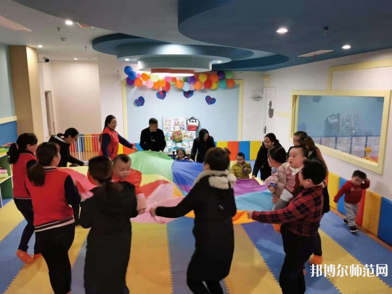 寶雞2020年幼師學校什么專業(yè)適合女生