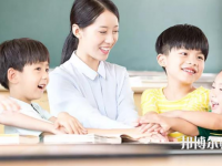 金昌2020年幼師學(xué)校中專升大?？际裁? /><b>金昌2020年幼師學(xué)校中專升大?？际裁?/b><span>2020-04-20 14:47</span><p>幼師學(xué)校中專升大專考什么?在現(xiàn)在這個(gè)看學(xué)歷的社會(huì)，學(xué)歷文憑當(dāng)然是越高越好，很多現(xiàn)在讀中專的學(xué)生都會(huì)考慮參加單招考試或者是</p></a></li>
            <li><a href=