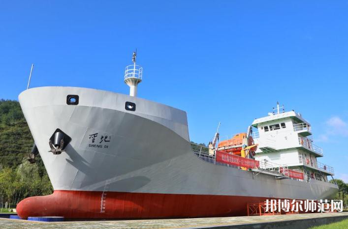 延安職業(yè)技術(shù)師范學(xué)院2023年報名條件、招生要求、招生對象