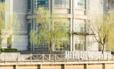湖南第一師范學(xué)院城南書院校區(qū)2023年報(bào)名條件、招生要求、招生對(duì)象