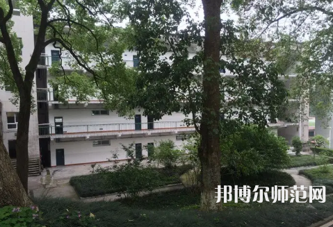 重慶市江津區(qū)師范進(jìn)修學(xué)校2023年怎么樣、好不好
