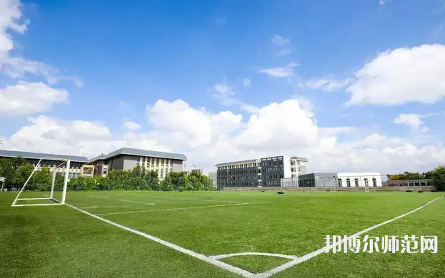 云南大學(xué)滇池師范學(xué)院國(guó)家旅游度假區(qū)校區(qū)2023年地址在哪里