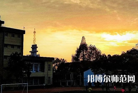 黃岡師范學(xué)院2023年報(bào)名條件、招生要求、招生對(duì)象