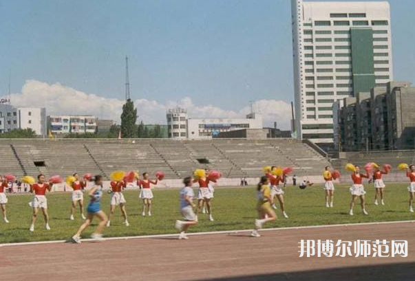 烏魯木齊職業(yè)師范大學(xué)2023年報名條件、招生要求、招生對象