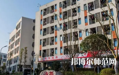 2023年瀘州幼師職業(yè)技術(shù)學(xué)校報(bào)名條件、招生對(duì)象