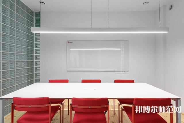 榆林礦業(yè)能源化工師范學(xué)校介紹、地址